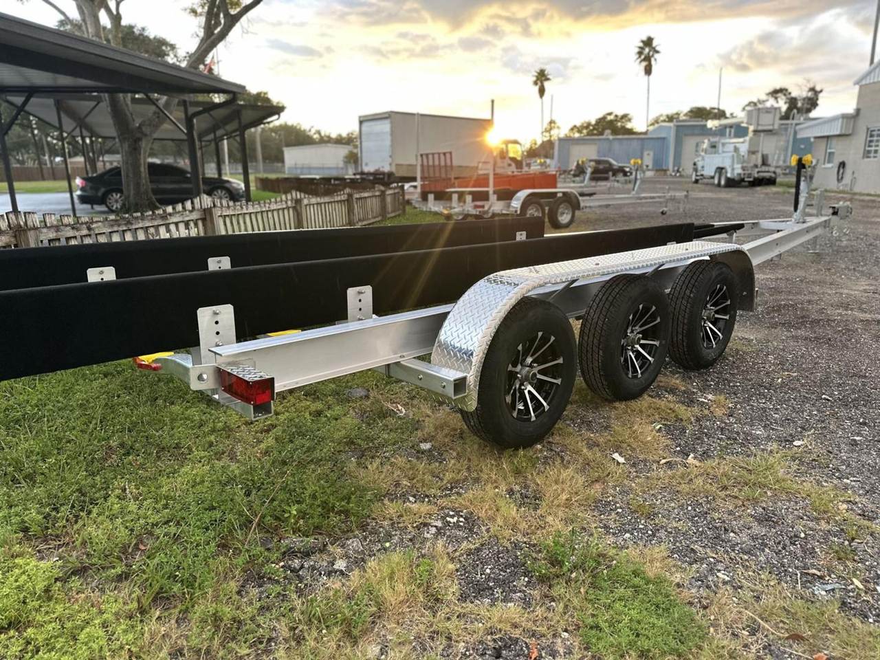 10.5K Triple Torsion Axle · photo 2