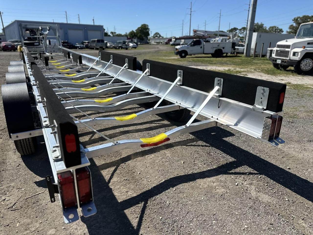 32K–40K Quad Axle Gooseneck · photo 2