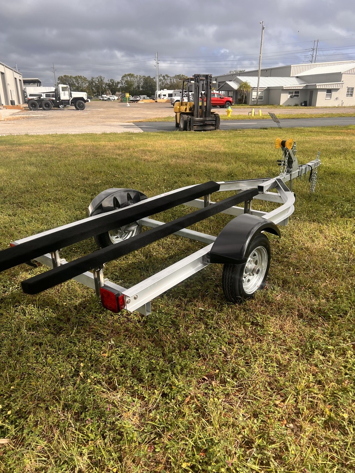 Rear three-quarter view of a Gulf Coast Trailers 1.5K Single Jet Ski build