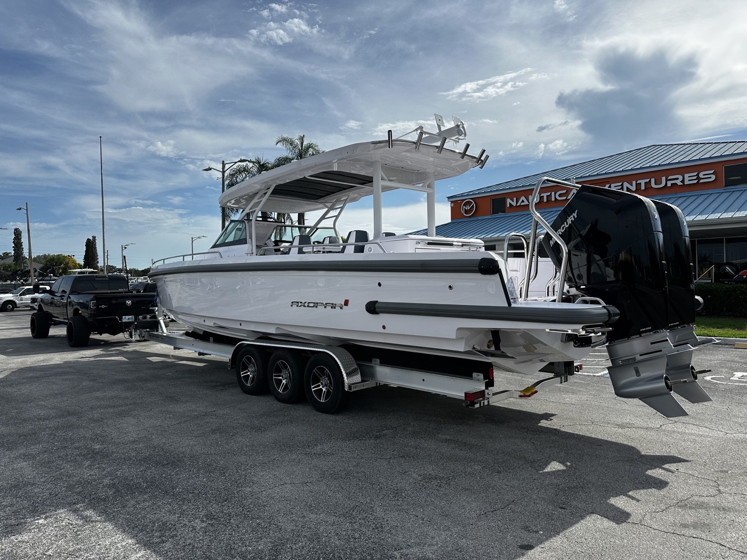 Axopar 37 · Trailer build