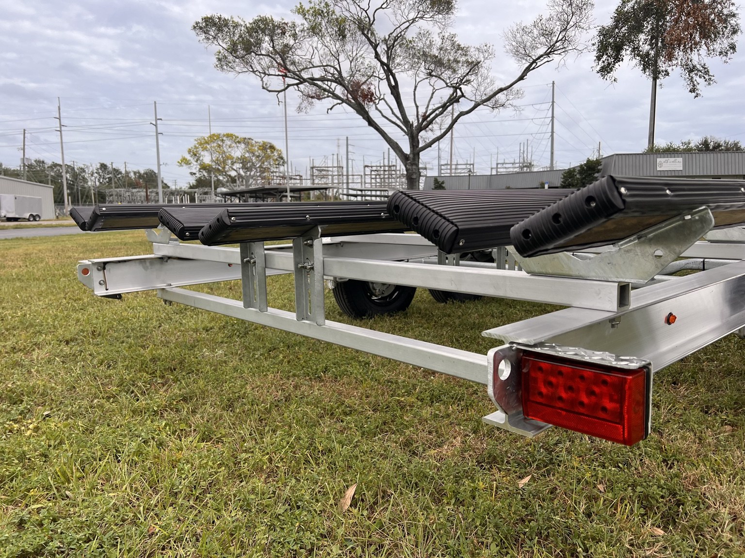 7K Dual Torsion Pontoon trailer build
