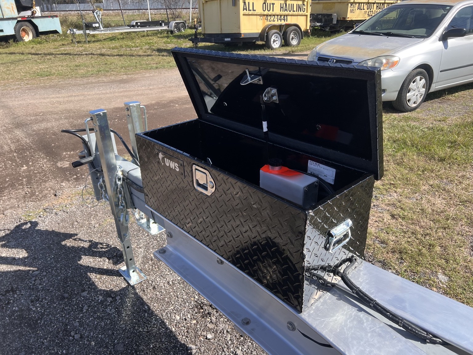 40K Quad-Axle Transporter · Equipment box open