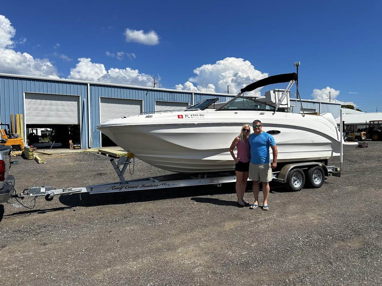Sea Ray 230 Sundeck