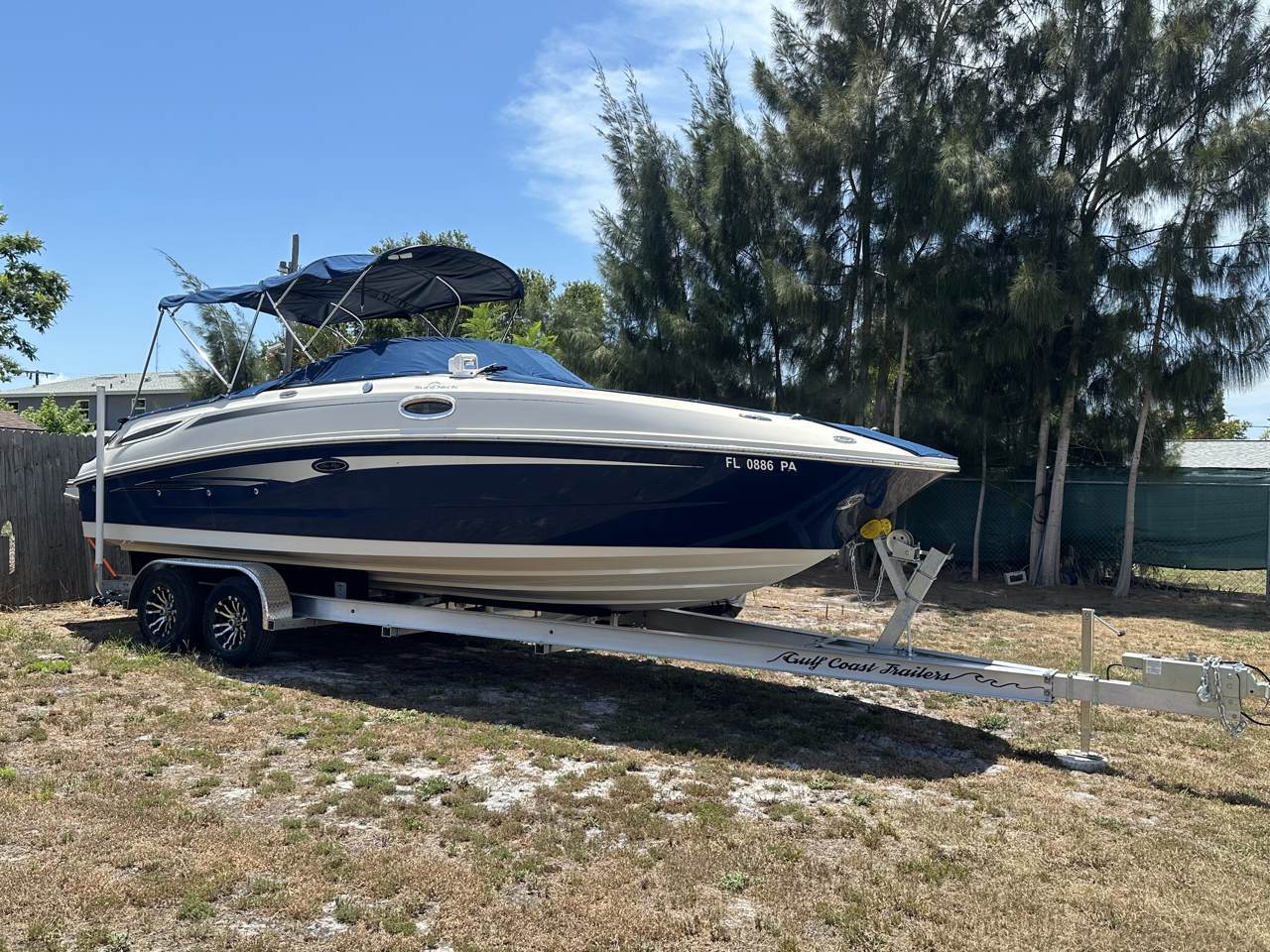 Sea Ray 240 Sundeck
