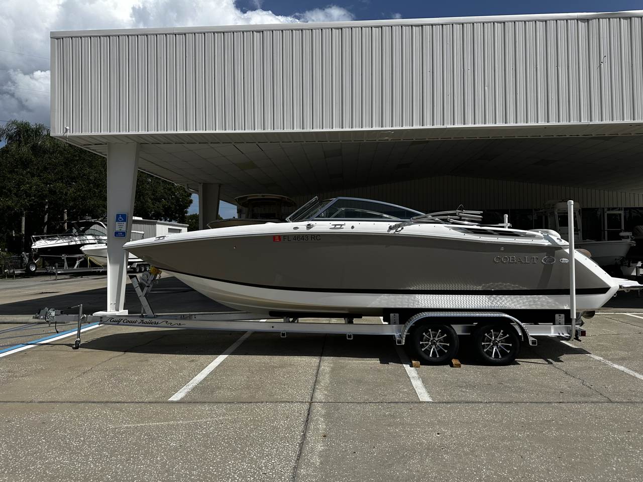 Cobalt R5 · Clearwater Marine