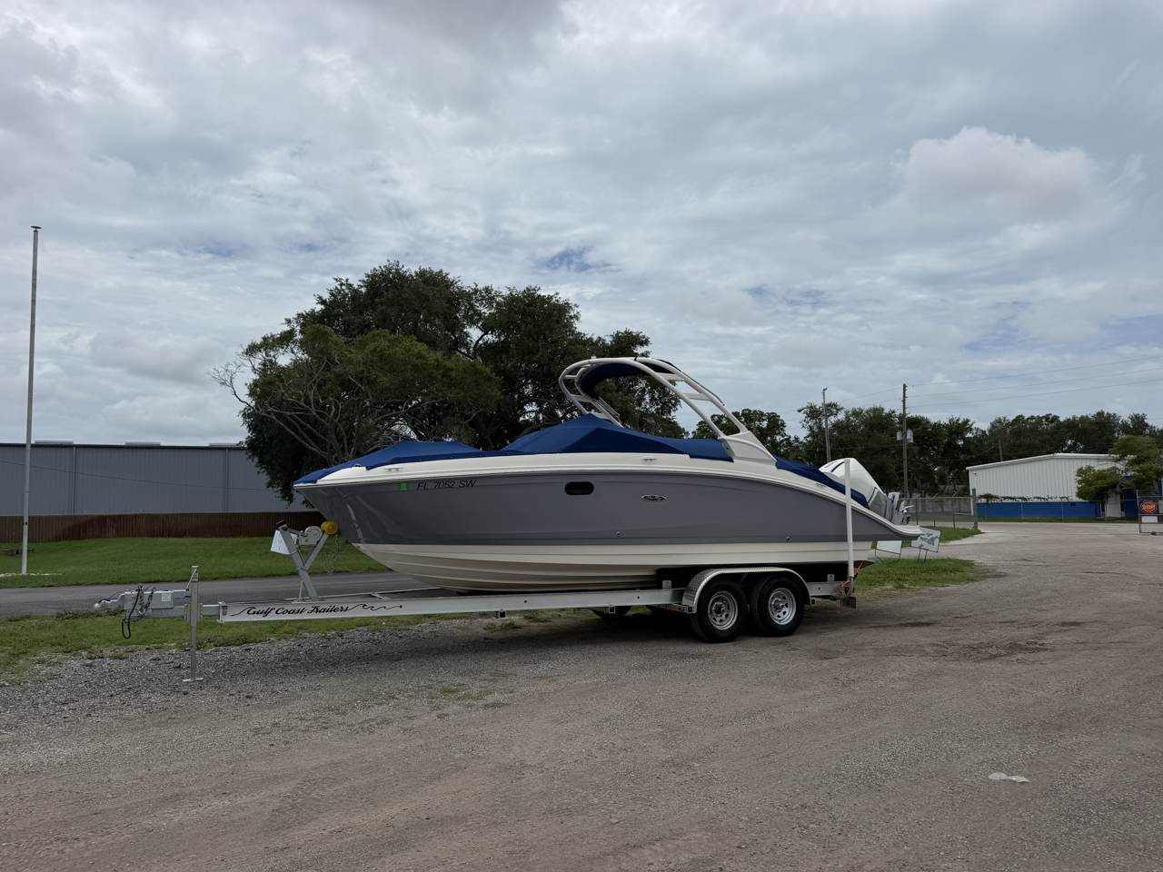 Sea Ray 270 SDX